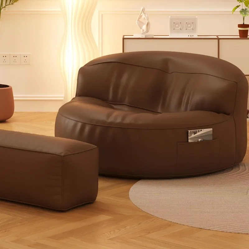 Vintage Christmas Living Room  - огляд і ціна Home Cinema In Small Room
